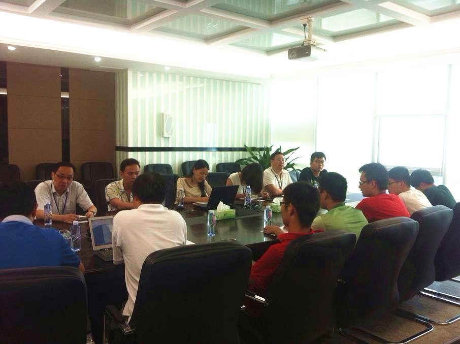 杏耀集团举行2014届实习生座谈会