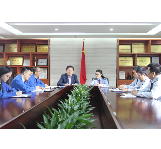 深圳市南山区税务局党委委员、总会计师熊艳一行莅临杏耀集团座谈交流